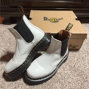 Dr. Martens 2976 BEX Chelsea Boots